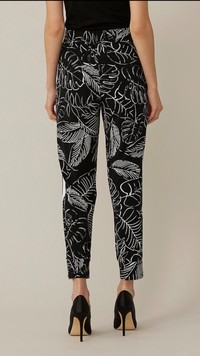 Style 221186 Sporty Jogger Trouser in palm print