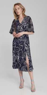 Style 241764 - Floral print wrap dress