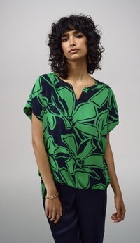 Style 241059 - Floral print top in navy/green